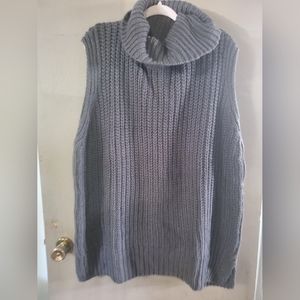 Ladies sleeveless cowlneck